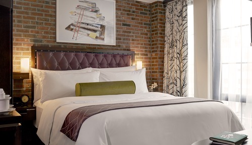 Archer King Empire View Guest Room