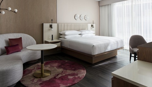 Room, 1 Bedroom, City View (Corner)