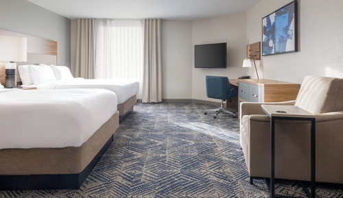 Studio Suite, 2 Queen Beds, Roll-in Shower (Communications Accessible)