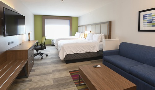 Suite, Multiple Beds (with Living Area)