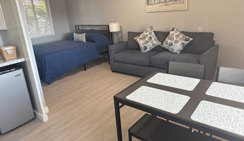 Deluxe Room, 1 Queen Bed with Sofa bed