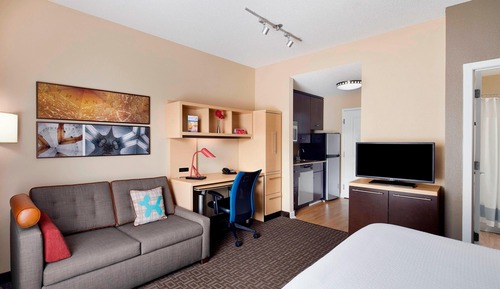 Executive Suite, 1 Queen Bed with Sofa bed