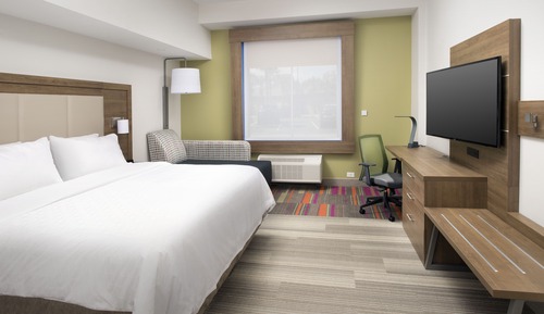 Standard Room, 1 King Bed, Accessible (Accessible Tub)