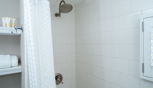 Standard Room, 1 King Bed, Refrigerator, Ground Floor (Room 7)