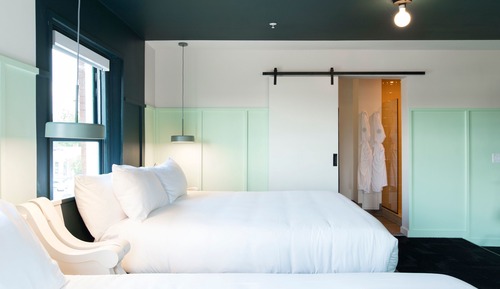 Room 2:3 - Double King