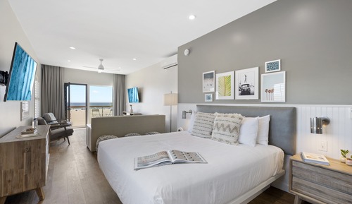 Suite, 1 King Bed with Sofa bed, Balcony, Ocean View