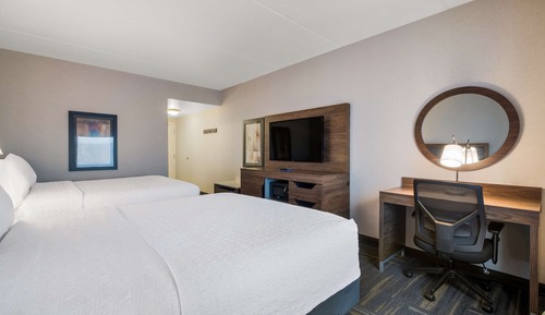 Queen, Standard Room