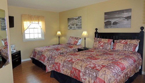 Queen with Twin Bed