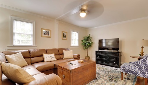 House (2 Bedrooms)