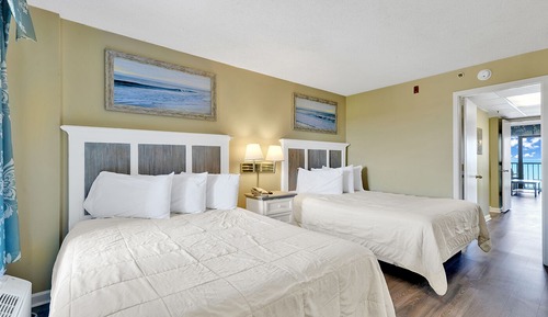 Oceanfront 1 Bedroom Suite with Balcony and Full Kitchen