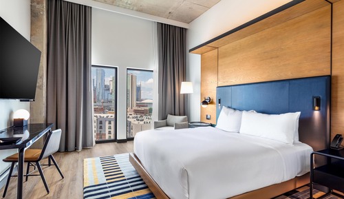 Room, 1 King Bed, City View