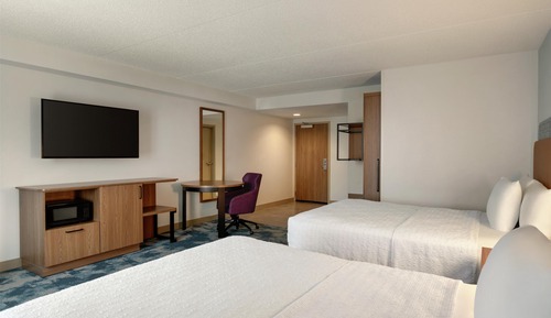 Room, 2 Queen Beds, Bathtub (Mobility)