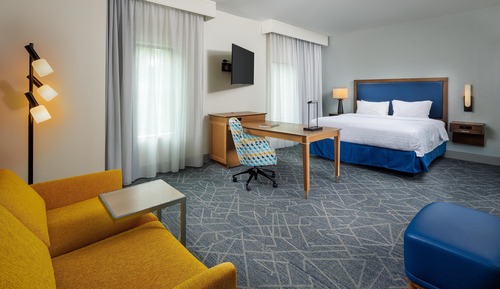 Studio, 1 King Bed, Non Smoking, Refrigerator & Microwave (Wet Bar)