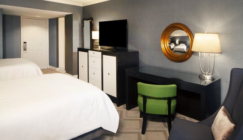 Deluxe Double Room, 2 Double Beds, Roll-in Shower