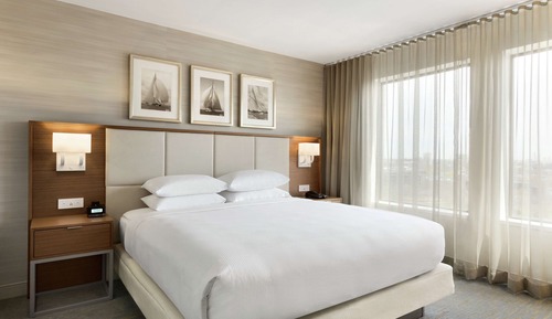 Room, 1 King Bed, Balcony