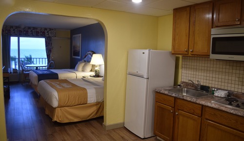 Efficiency, Room, 2 Queen Beds, Non Smoking, Beach View