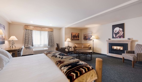 Standard Room, 1 King Bed, Non Smoking, Fireplace (Larger Room)