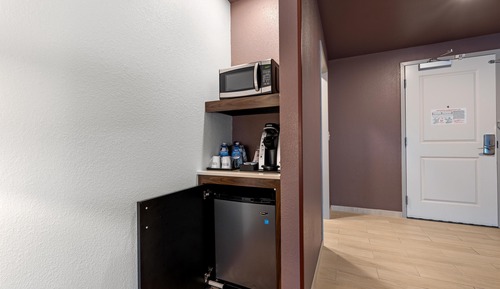 Room, 2 Queen Beds, Accessible, Bathtub (Mobility/Hearing)