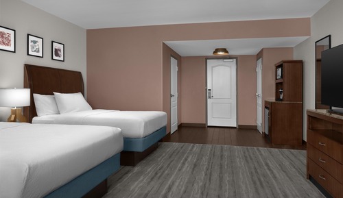 Room, 2 Queen Beds, Accessible, Non Smoking (Hearing Impaired)