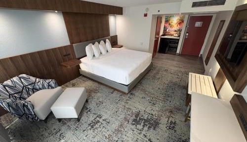 King Room - Non-Smoking