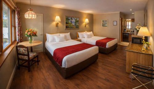 Queen Room with Two Queen Beds