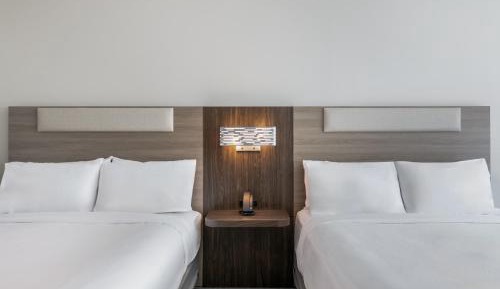 Standard Room with Two Queen Beds