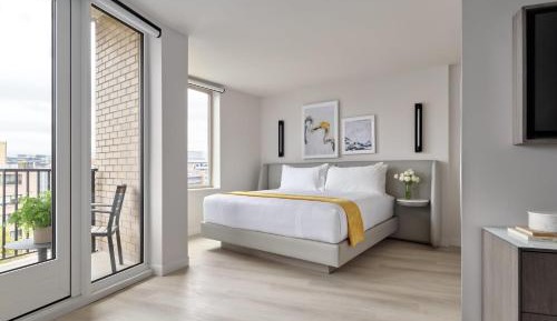 Junior King Suite with Seating Area
