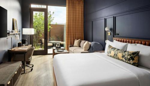 King Room with Sofa Bed