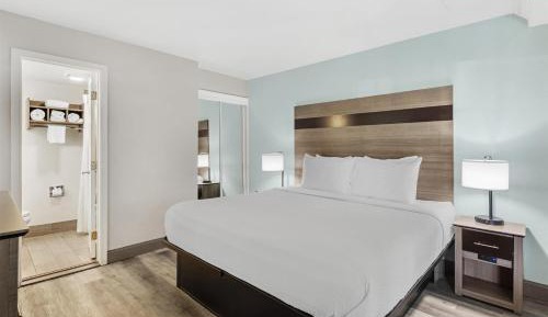 King Suite with Sofa Bed - Non Smoking