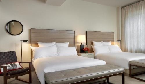 Luxury Queen Room