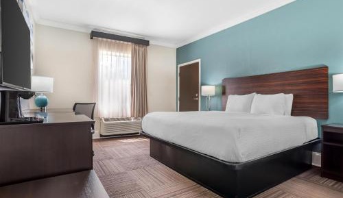 King Room with Bath Tub - Disability Access/Non-Smoking 