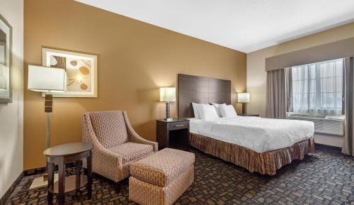 King Room with Mobility Accessible Roll-In Shower