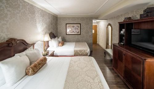 Deluxe Quadruple Room