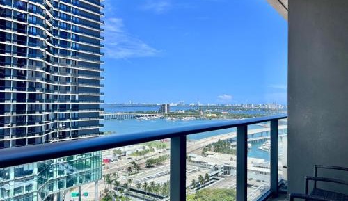 Studio Apartment with Harbor View