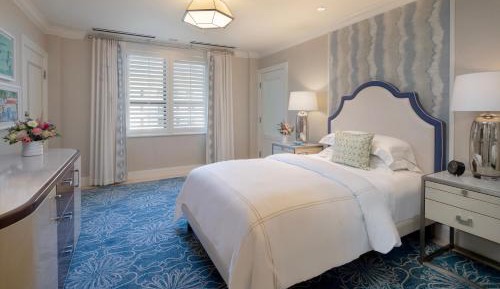 Accessible Resort View Room with Queen Bed
