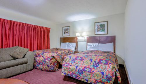 Premium 2 Double Beds with Sofa Non-Smoking