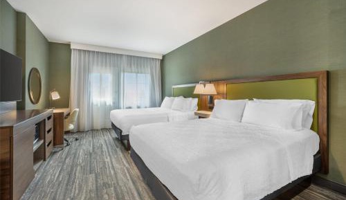 Room with Two Queen Beds - Non-Smoking