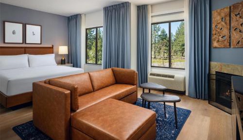 King Studio Suite with Sofa Bed