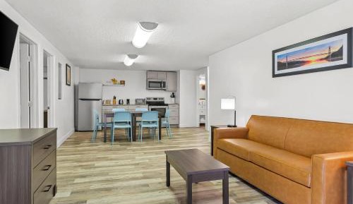 Efficiency King Suite with Two King Beds - Non-Smoking