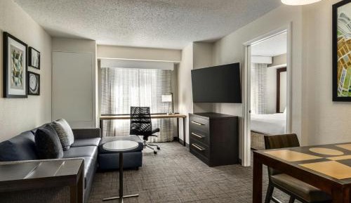 One-Bedroom Suite