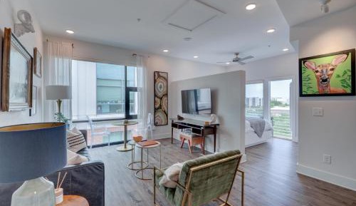 Studio Apartment