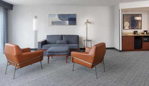 One-Bedroom Queen Suite with Two Queen Beds and Sofa Bed