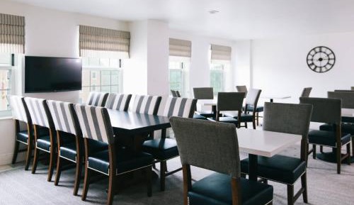 King or Queen Room - Concierge Level
