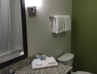 Standard King Room - Non-Smoking 