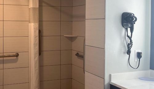 King Room - Accessible/Non-Smoking