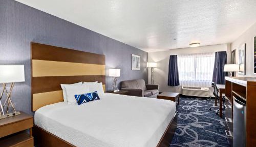 King Room with Sofa Bed - Non-Smoking