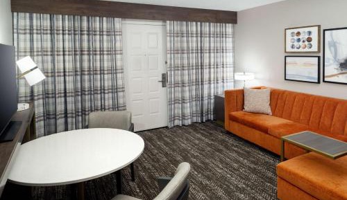 One-Bedroom King Suite - Non-Smoking