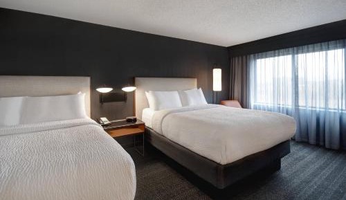 Queen Room with Two Queen Beds and Balcony