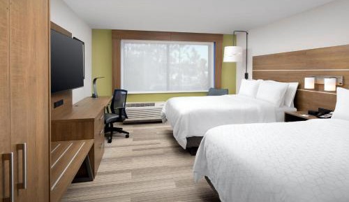 Standard Room with Two Queen Beds