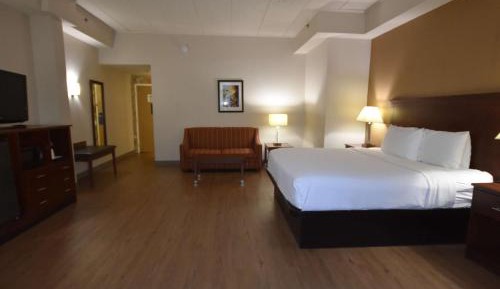 Queen Suite with Two Queen Beds